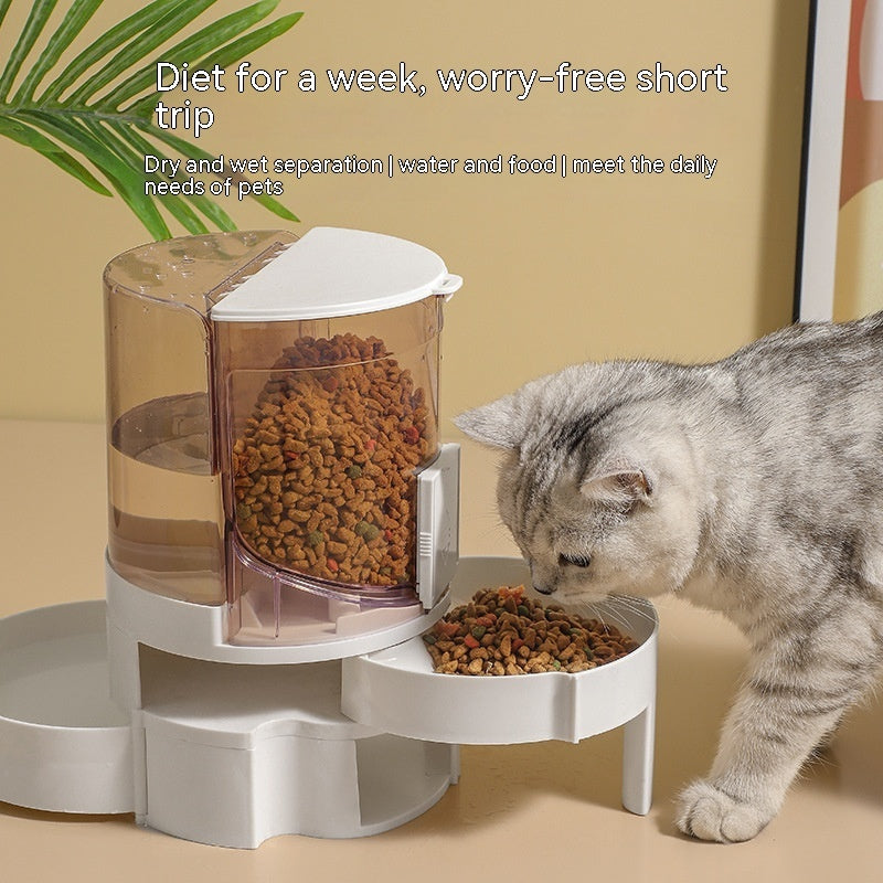 Smart pet feeder with auto water change feature